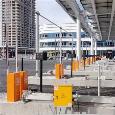 Jämförelsen av användbarhet och funktionalitet hos programvara för parkeringsbetalningssystem